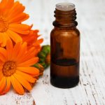 1605472623_Huile-de-calendula-pour-la-dermatite-et-leczema.jpg