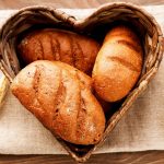 1605724007_Le-pain-un-aliment-aux-multiples-bienfaits.jpg
